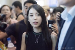  150830 IU at Incheon Airport back from Shanghai