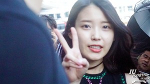  150830 IU at Incheon Airport back from Shanghai