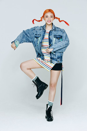  2EYES Daeun “Pippi” official concept фото