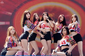  9Muses on stage