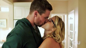 Arrow Season 4 Trailer: Olicity