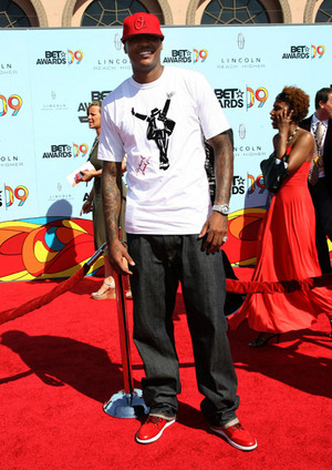  Carmelo Anthony got his michael jackson camicia on