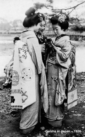 Geisha au Japon   1920
