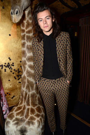  Harry at the प्यार Magazine party