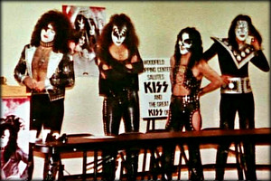  吻乐队（Kiss） ~June 1974