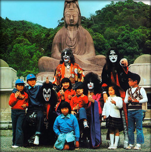  吻乐队（Kiss） (Spirit Temple) Kyoto, Japan…March 27, 1977