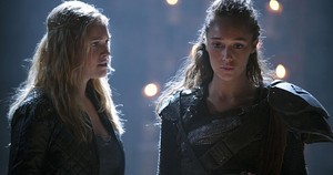  Lexa and Clarke (The 100)