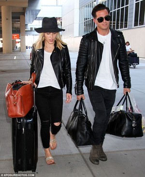  Mollie and Aaron arriving to Las Vegas