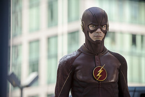  The Flash - Episode 2.01 - The Man Who Saved Central City - Promo Pics