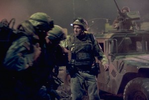  Tom Sizemore as Colonel Danny McKnight in Black Hawk Down