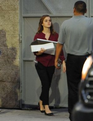  emma on the set of 'The Circle'
