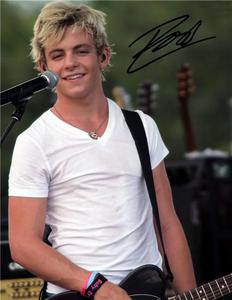 xSg6ross lynch signed photo 8x10 rp autographed disney cha