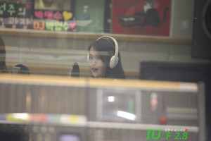  151023 아이유 at KBS2 FM Yoo In Na's Volume Up