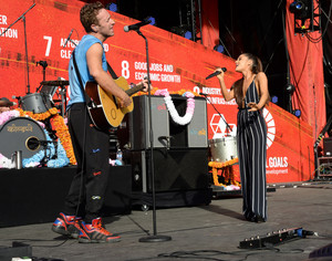 Ariana Grande x Coldplay - Global Citizens Festival 2015