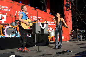  Ariana Grande x কোল্ডপ্লে - Global Citizens Festival 2015