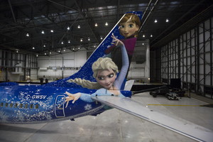  アナと雪の女王 Themed Plane