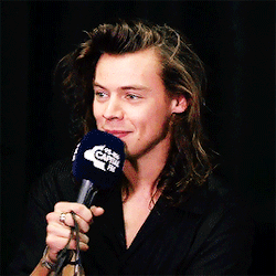 If Your Sister Had To rendez-vous amoureux, date One Member Of 1D Who would It Be and Why?