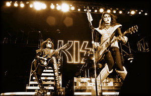 KISS ~August 29,  1977 ~ the Forum 
