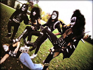  吻乐队（Kiss） ~Cadillac Michigan...October 10, 1975 40th anniversary