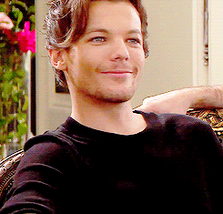  Louis at the X Factor Judges Houses