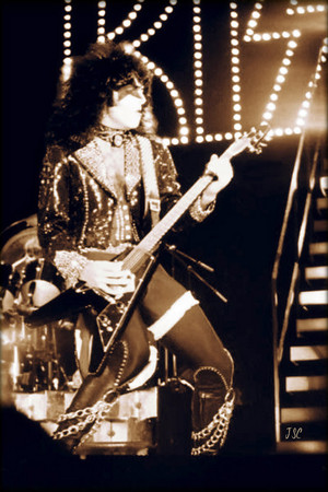  Paul ~San Francisco, California...August 16, 1977 ~Love Gun Tour /Cow Palace