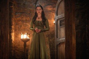  Reign "Betrothed" (3x02) promotional picture