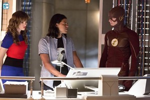  The Flash - Episode 2.03 - Family of Rogues - Promo Pics