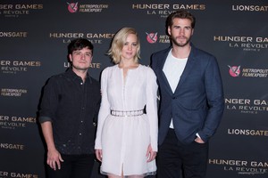  'The Hunger Games: Mockingjay - Part 2' Paris Photocall (November 9, 2015)