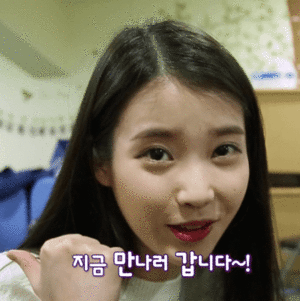  151127 [VLive] IU(아이유) ‘CHAT-VIEW’ behind