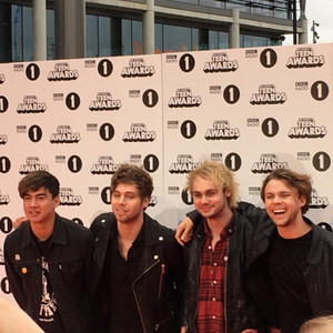  5SOS at the BBC Radio 1 Teen Awards