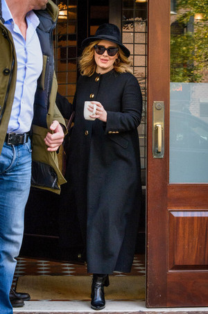  Adele Departs Her Hotel in NYC