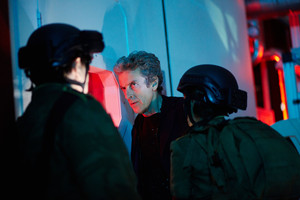  Doctor Who - Episode 9.09 - Sleep No और - Promo Pics