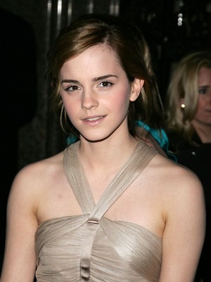  Emma at burberry, बरबरी and Vanity Fair Portraits