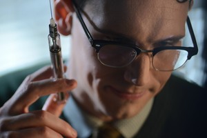  Gotham - Episode 2.09 - A amargo, amarga Pill to andorinha