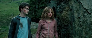  Hermione Screencaps