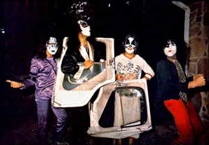  吻乐队（Kiss） (NYC) March 20th, 1975