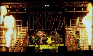 吻乐队（Kiss） ~Tokyo, Japan…March 1978