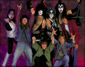  吻乐队（Kiss） and Detroit Rock City Cast 1999