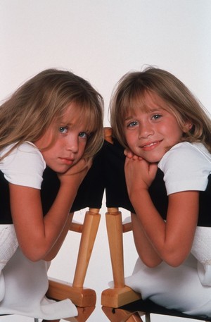  Mary-Kate and Ashley Olsen