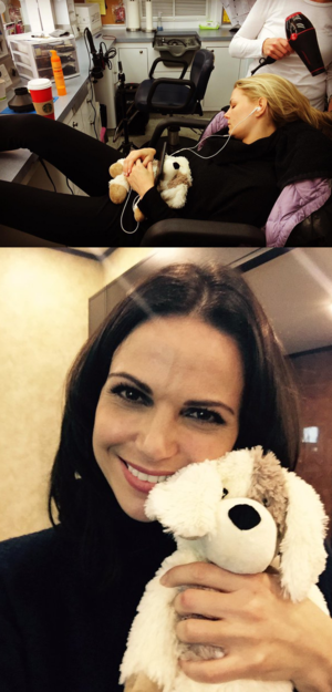  Morrilla with chiot gift