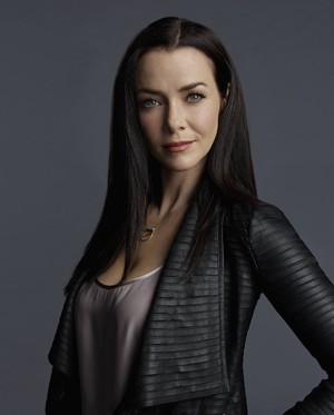  The Vampire Diaries Lily Salvatore Season 7 Official Portrait