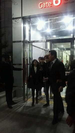 151206 IU Leaving 'CHAT-SHIRE' Concert at Daegu