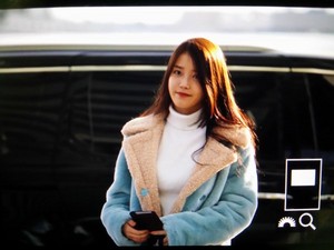  160109 IU at Incheon Airport Leaving for Taiwan