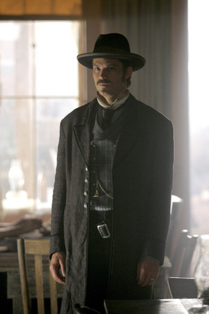  3x01 - Tell Your God to Ready for Blood - Seth Bullock