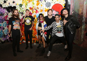 5Sos and DNCE