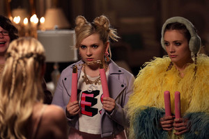  Abigail Breslin as Chanel 5 / Libby Putney in Scream Queens - 'Seven 分钟 in Hell'