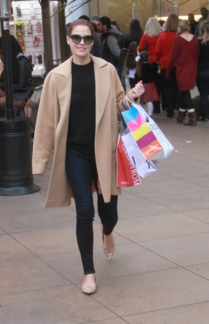  Ali Shopping at The Grove in West Hollywood