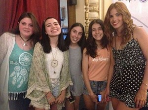  Cande with fan