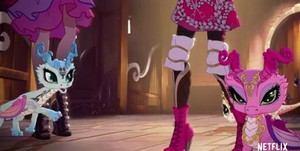 Ever After High Dragon Games trailer