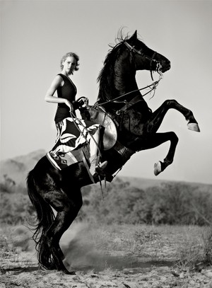  Jennifer Lawrence - Vogue Photoshoot - December 2015